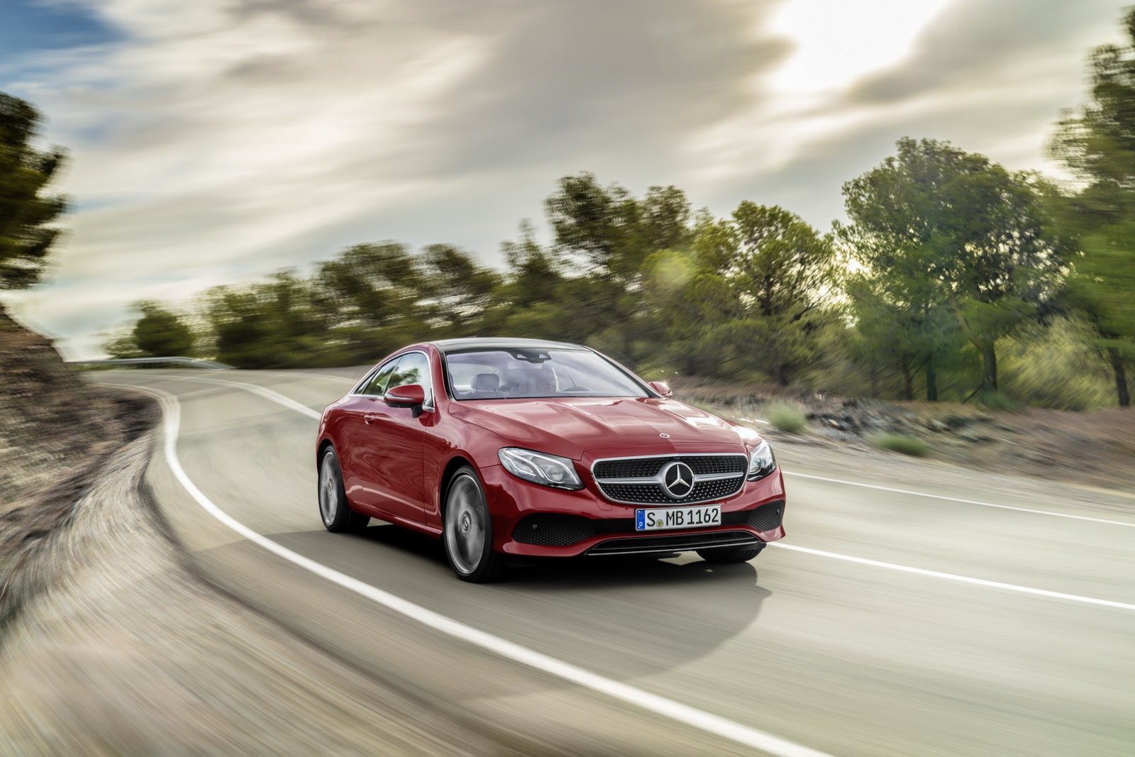 Mercedes-Benz E-Class Coupe 2018 chính thức trình làng