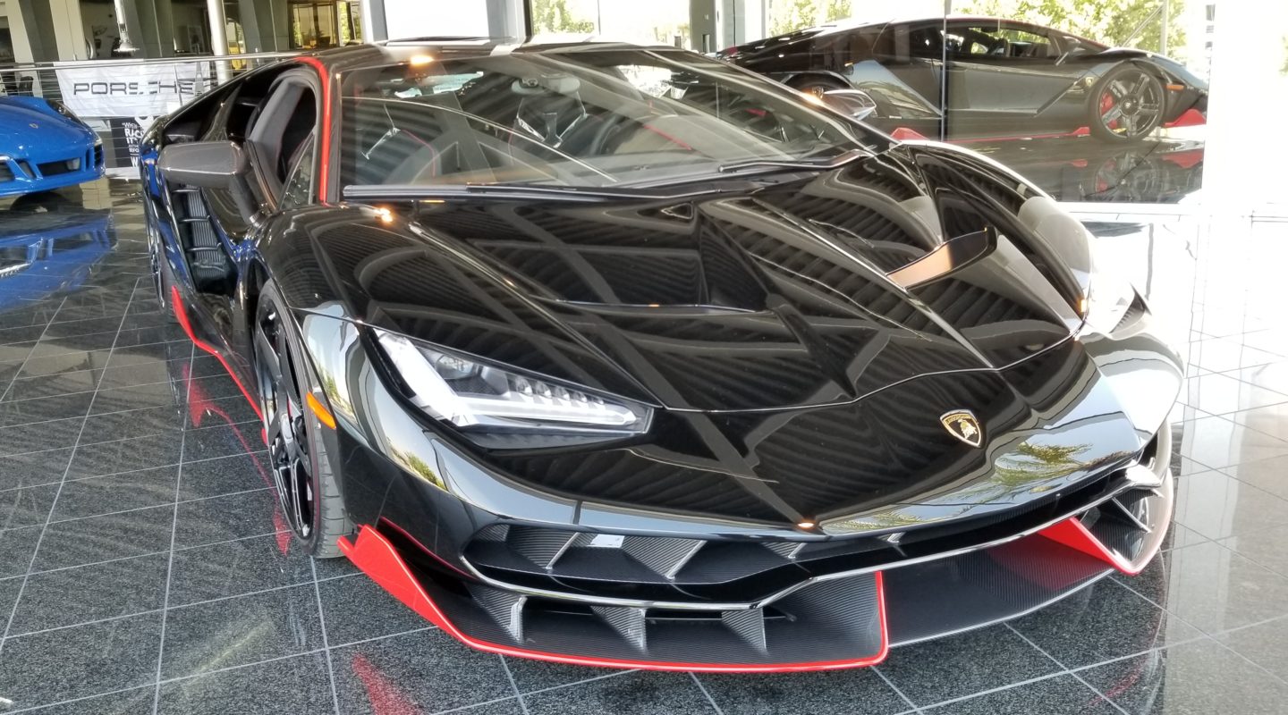 Lamborghini bản "độc" 100 năm giá 3,4 triệu đô