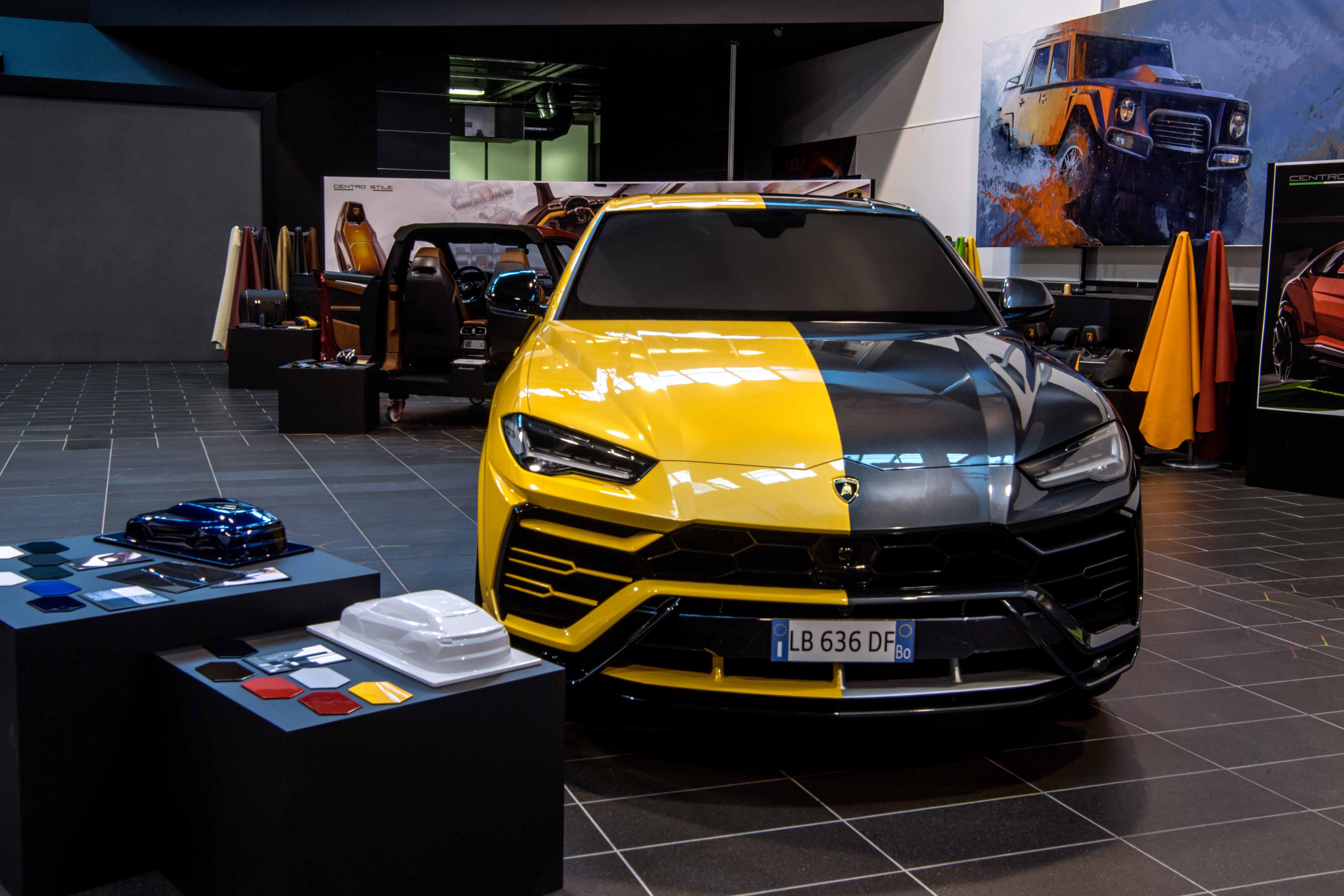 Lamborghini Urus cho khách tự chọn những trang bị nào