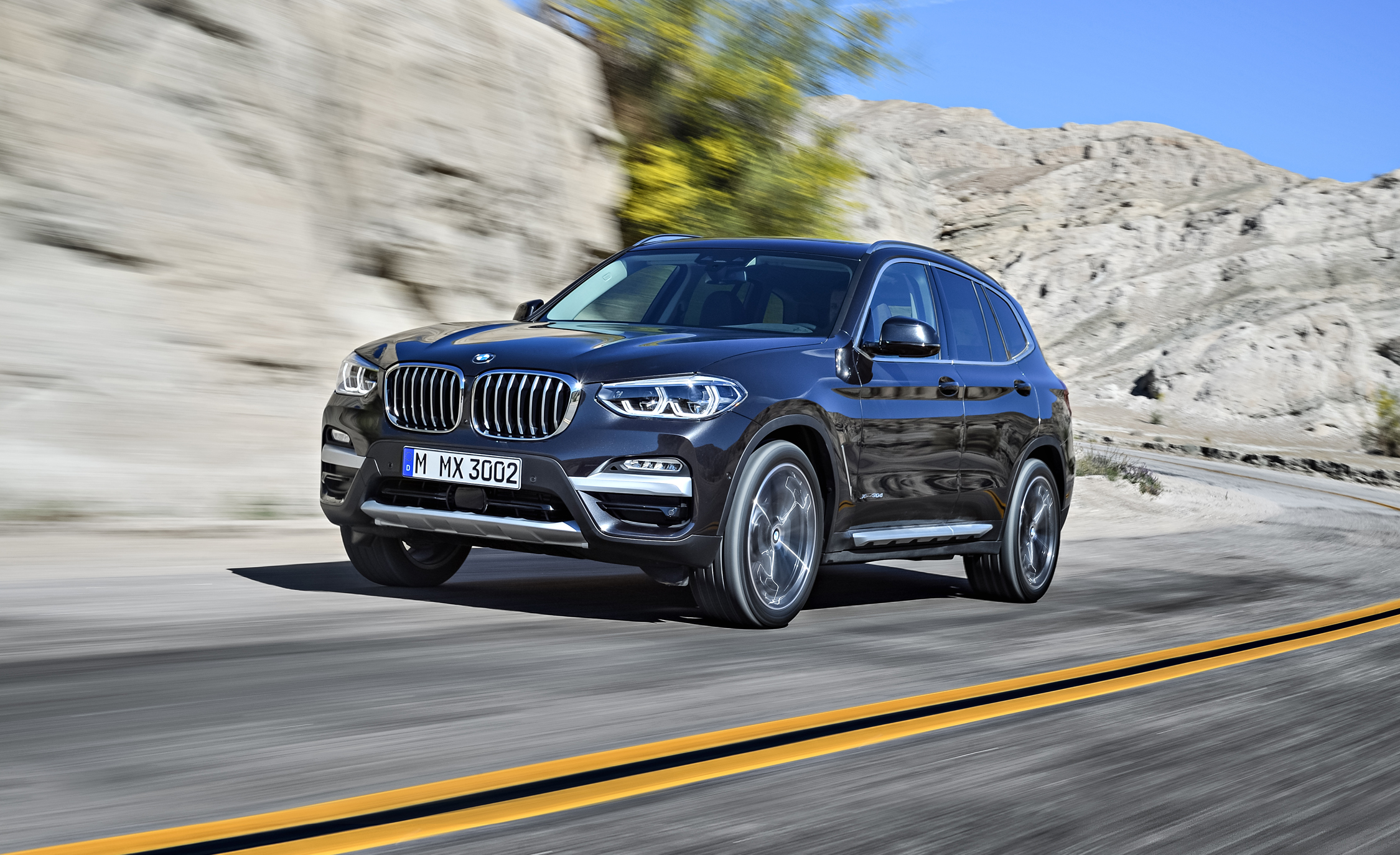 Video so khác biệt BMW X3 mới cũ dễ dàng