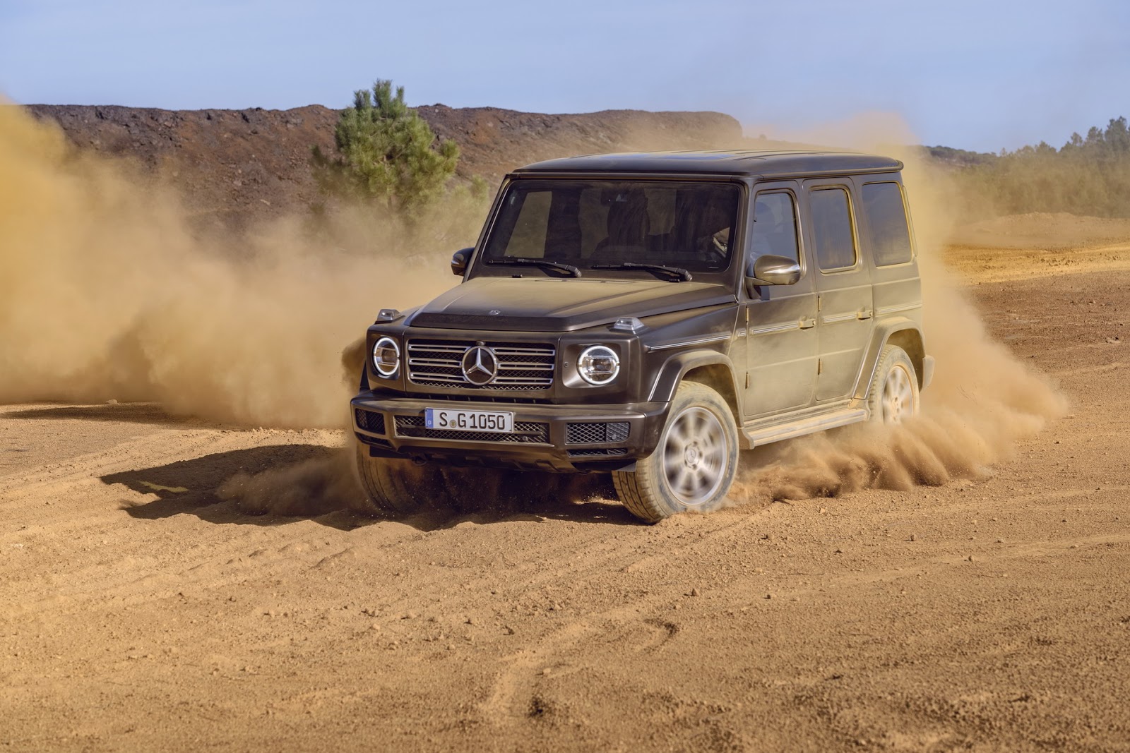 Mercedes-Benz G-Class 2019: “Diện mạo” vintage, “nội tâm” hiện đại