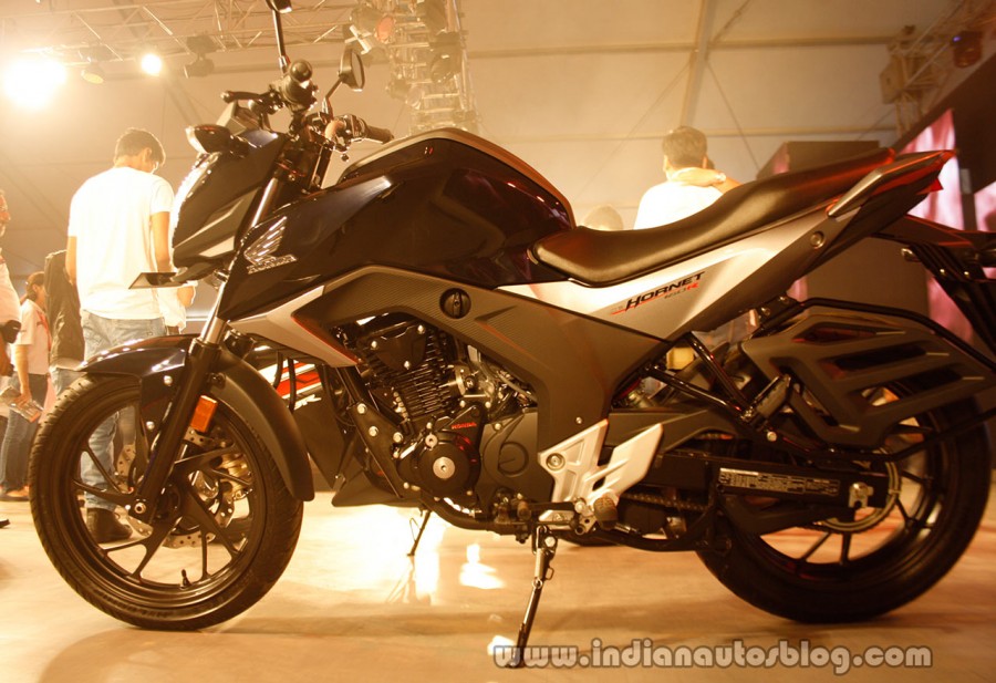CB Hornet 160R ra mắt với giá siêu rẻ